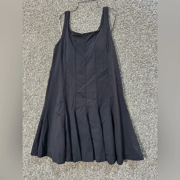 NWT Tennis Dress with Built-in Bra & Shorts Size Large - Picture 4 of 10